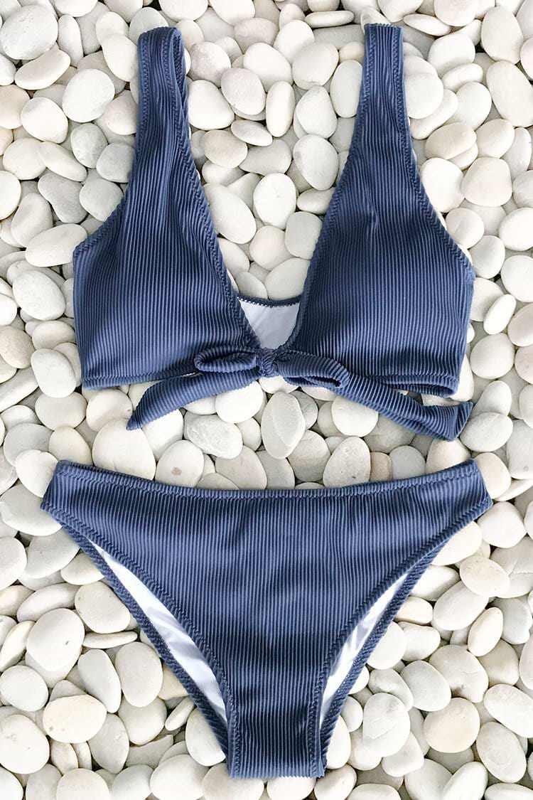Tiefe Liebe Einfarbig Bikini-Set