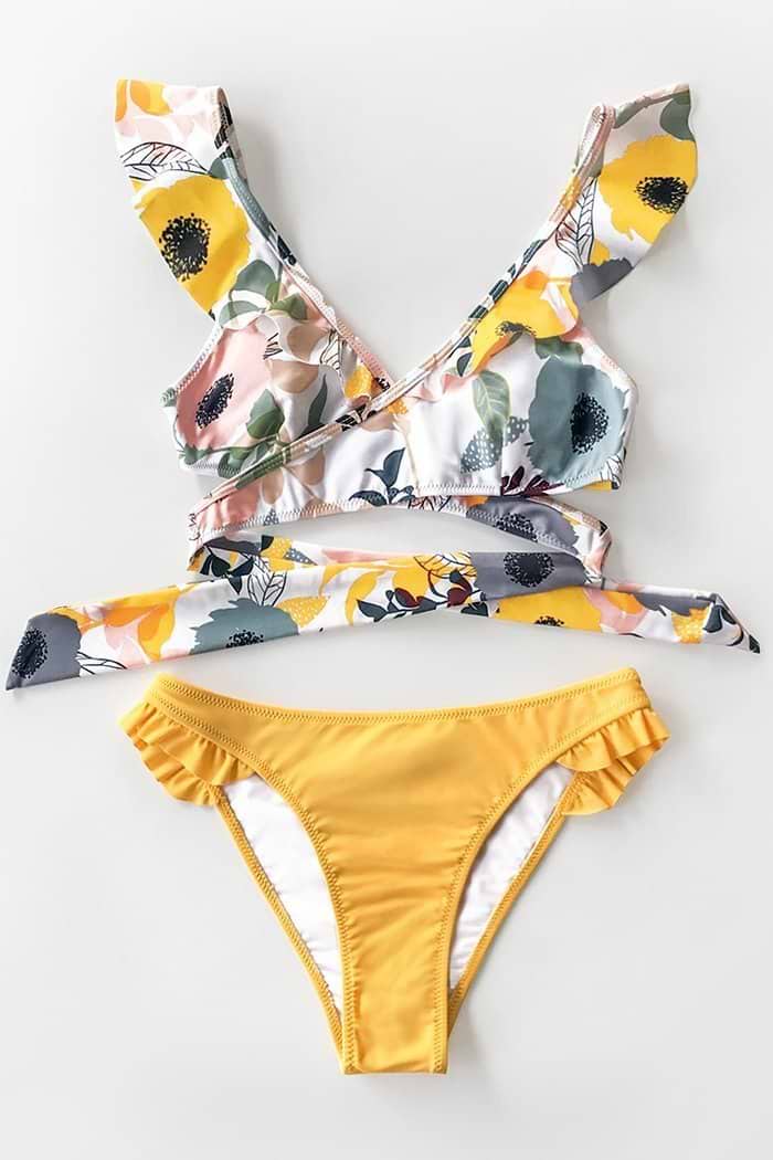 Bikini à col en v et imprimé floral à volants