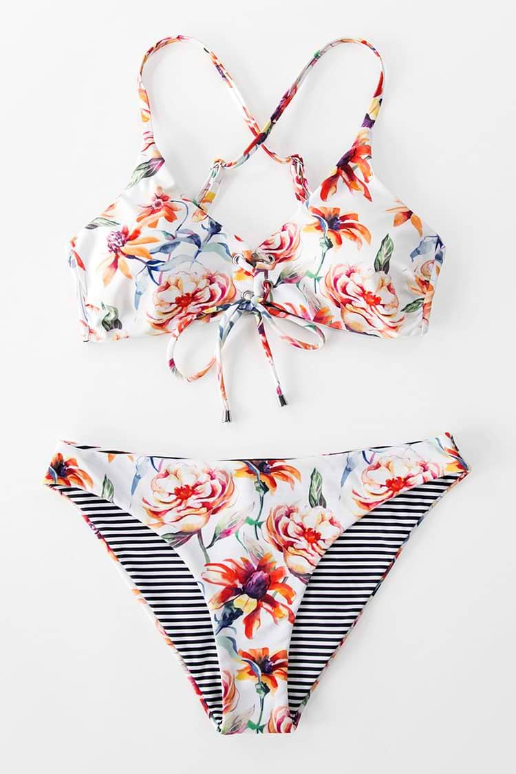 Beidseitiges Bikini-Set mit Blumen und Streifen