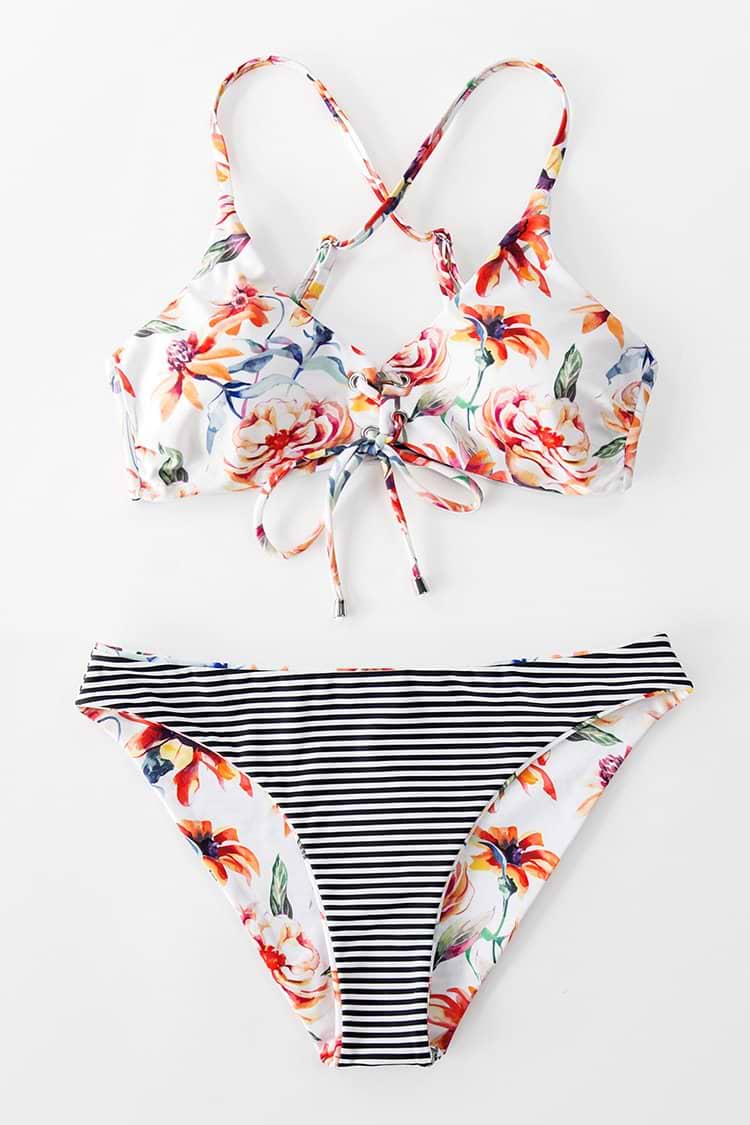 Beidseitiges Bikini-Set mit Blumen und Streifen