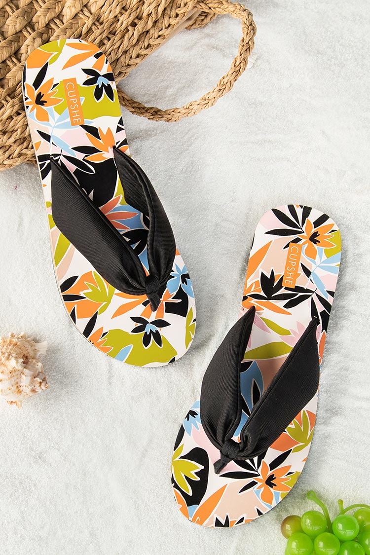 Tanga-Zehentrenner-Sandalen mit Blattmuster