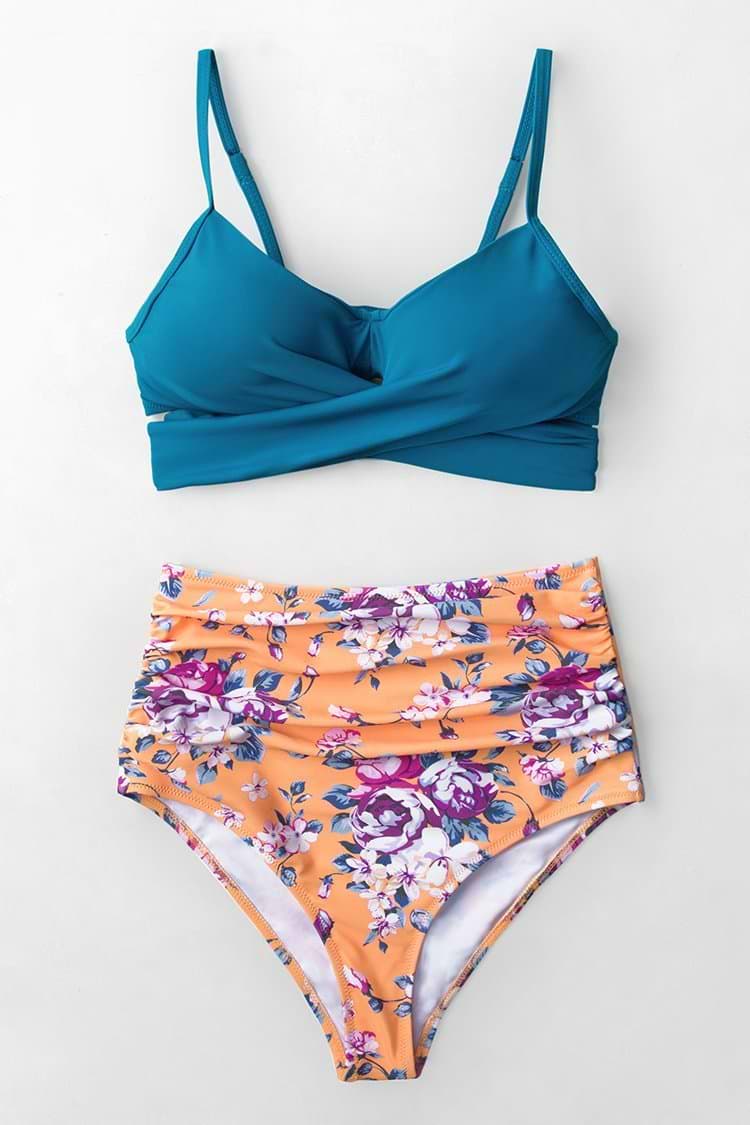 Rêve d'été bikini taille haute bleu enveloppé et à floral