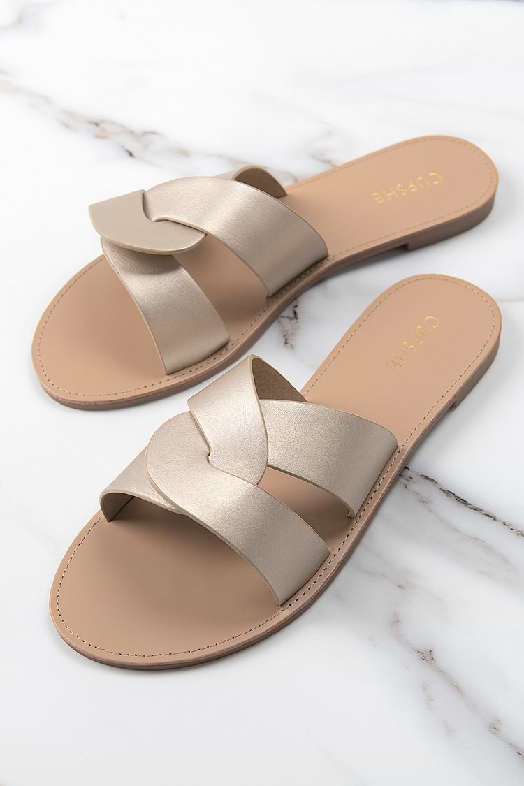 Sandales à brides croisées