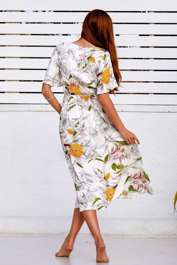 Maxikleid mit elastischer Taille in A-Form