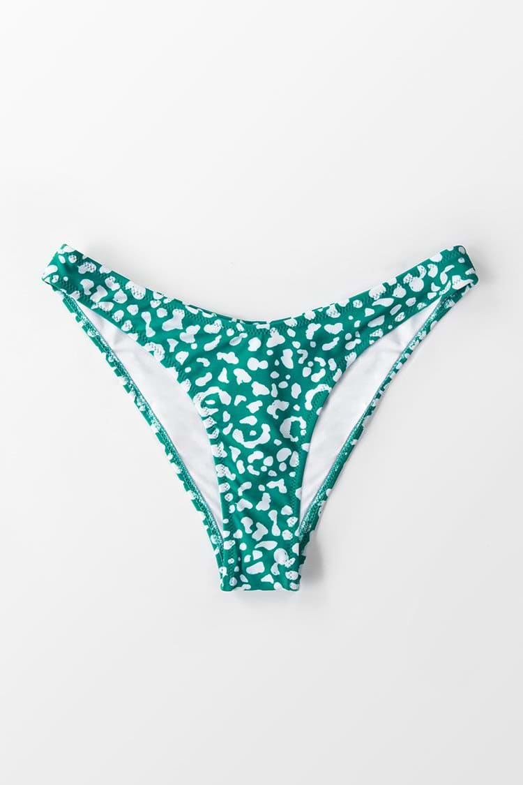 Bas de bikini échancré léopard vert