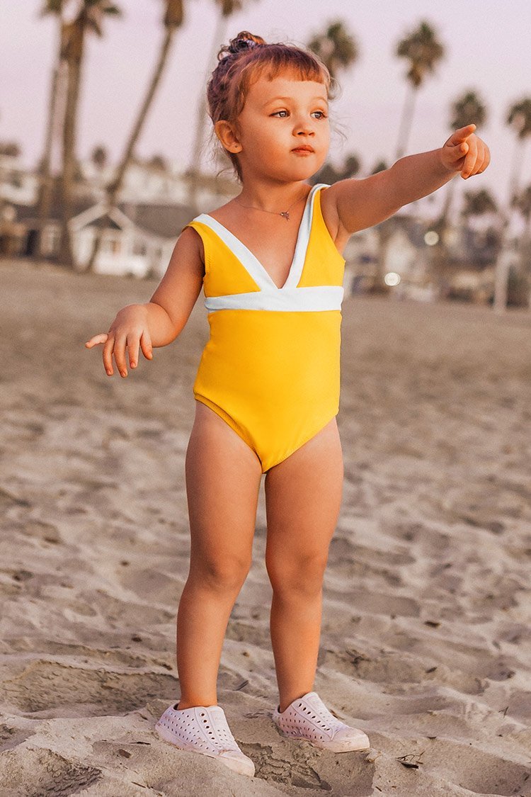 Maillot de bain une pièce jaune et blanc pour filles
