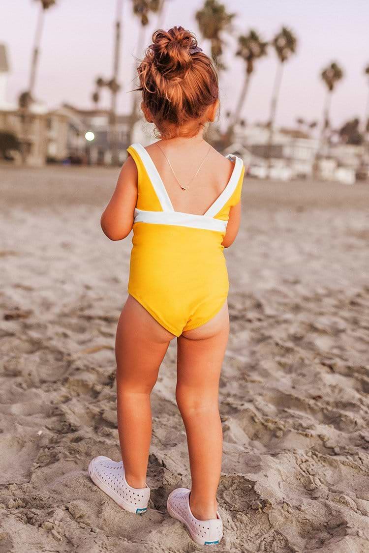 Maillot de bain une pièce jaune et blanc pour filles