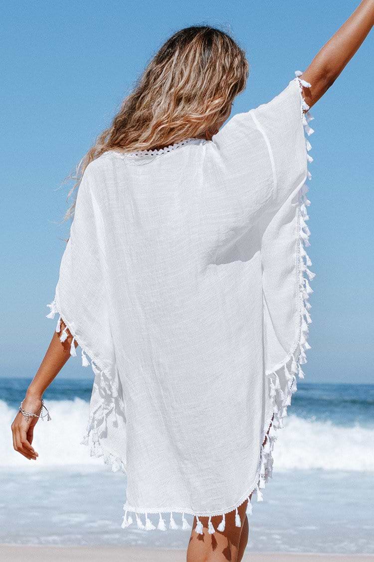 Weißes Cover Up mit gehäkelter Quaste