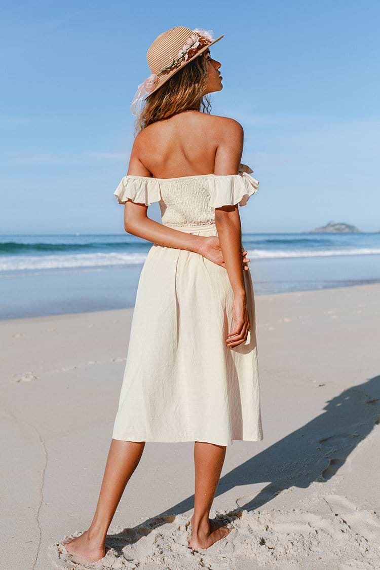 Robe smockée à épaules dénudées