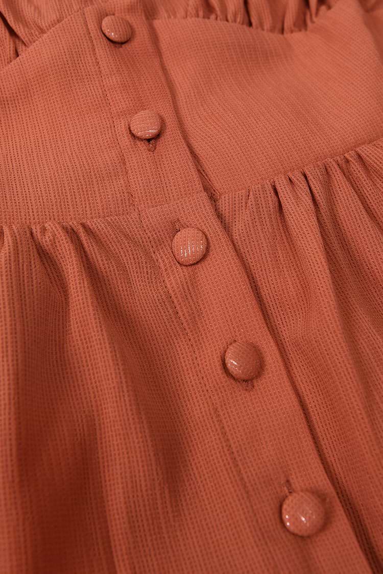 Geschlitztes Kleid mit Knopfleiste vorne