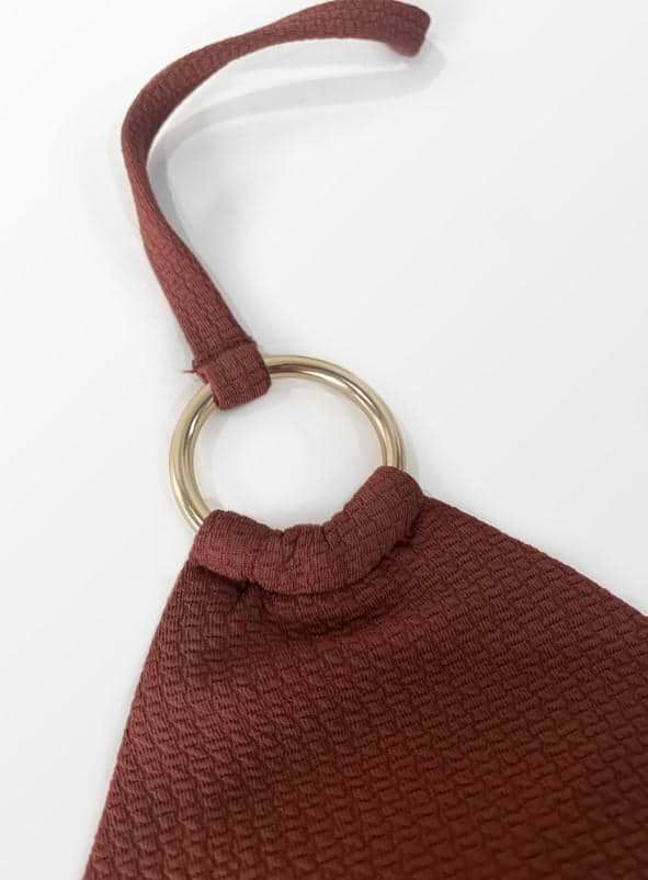 High waist Neckholder-Bikini mit O-Ring in Braun