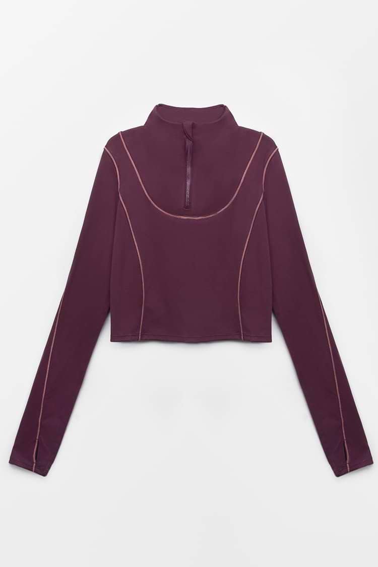 Sweatshirt mit High Neck in Weinrot