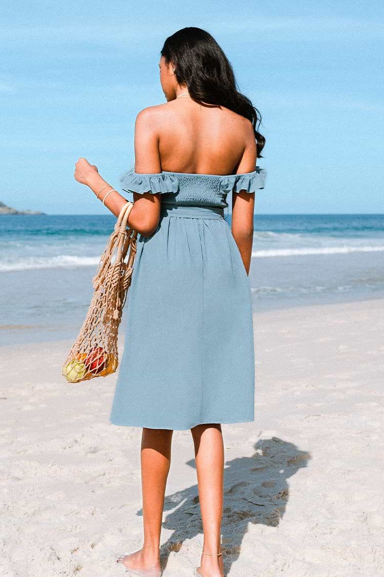 Schulterfreies Kleid in Blau