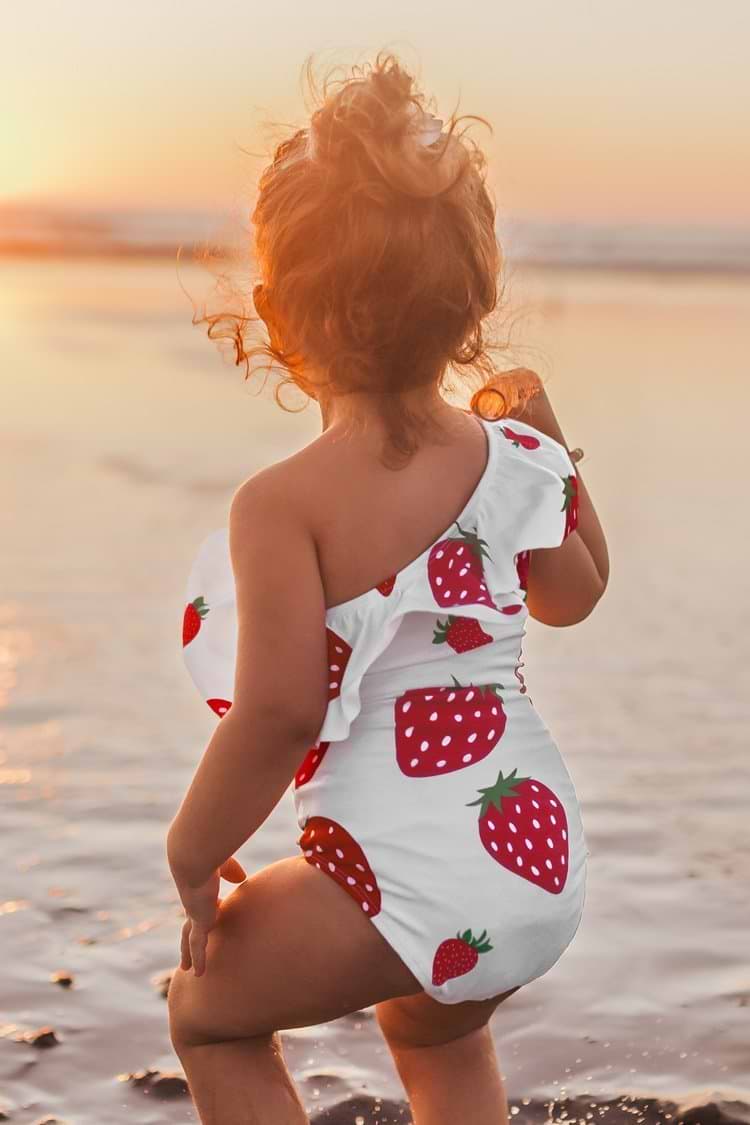 Daisy Strawberry Print One Piece Swimsuit For Toddler Girls And Girls