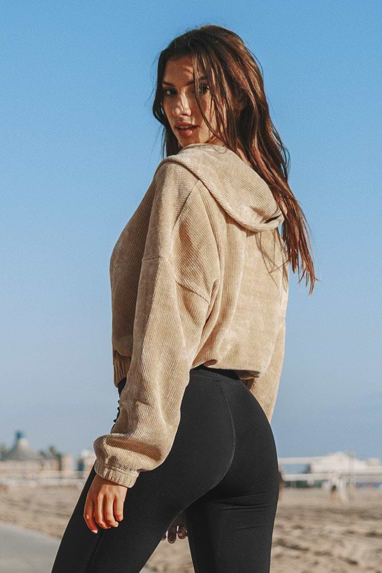 Sweat à demi-patte avec boutons sur le devant