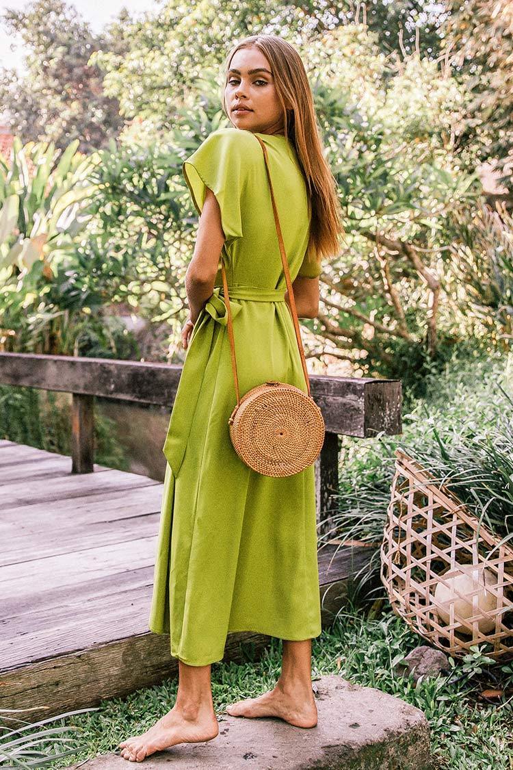 Grünes Wickel-Maxikleid
