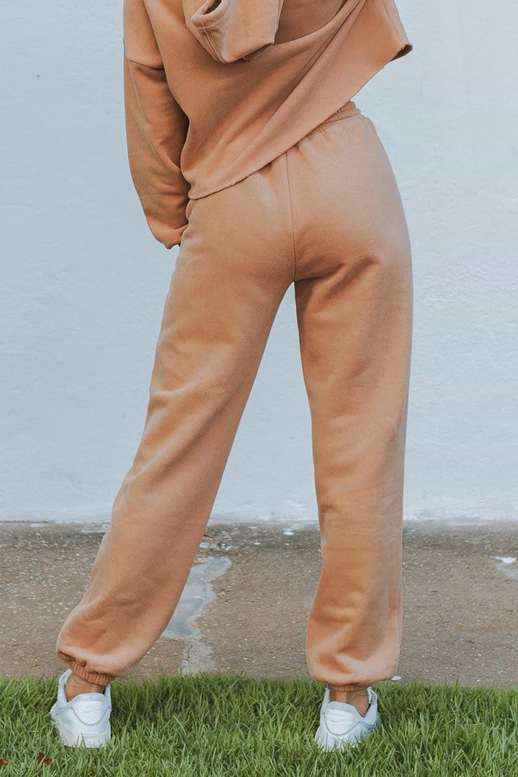 Karottenhose mit hohem elastischem Bindebund