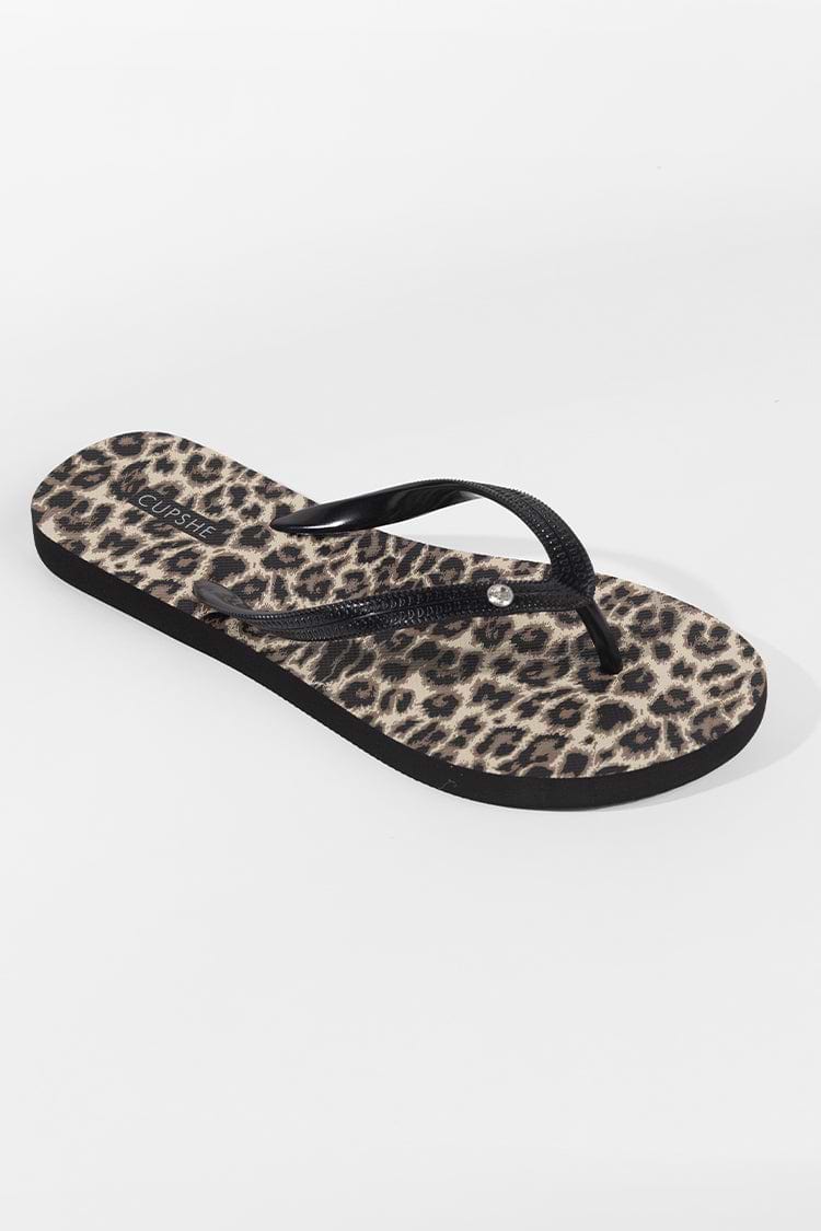 Zehentrenner-Sandalen mit Leopardenmuster
