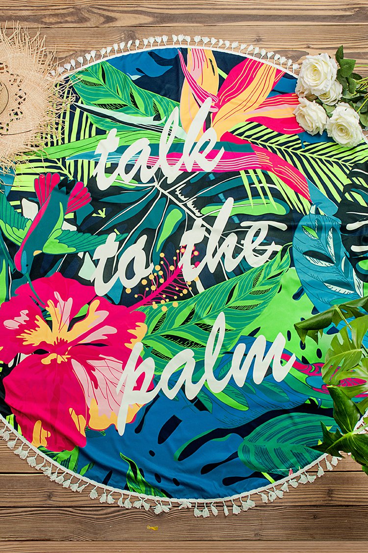 Bedrucktes Strandtuch mit Blumen und Blättern