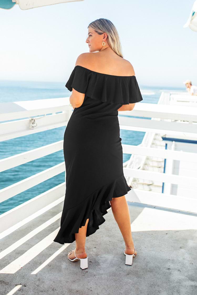 Schulterfreies Kleid in großen Größen