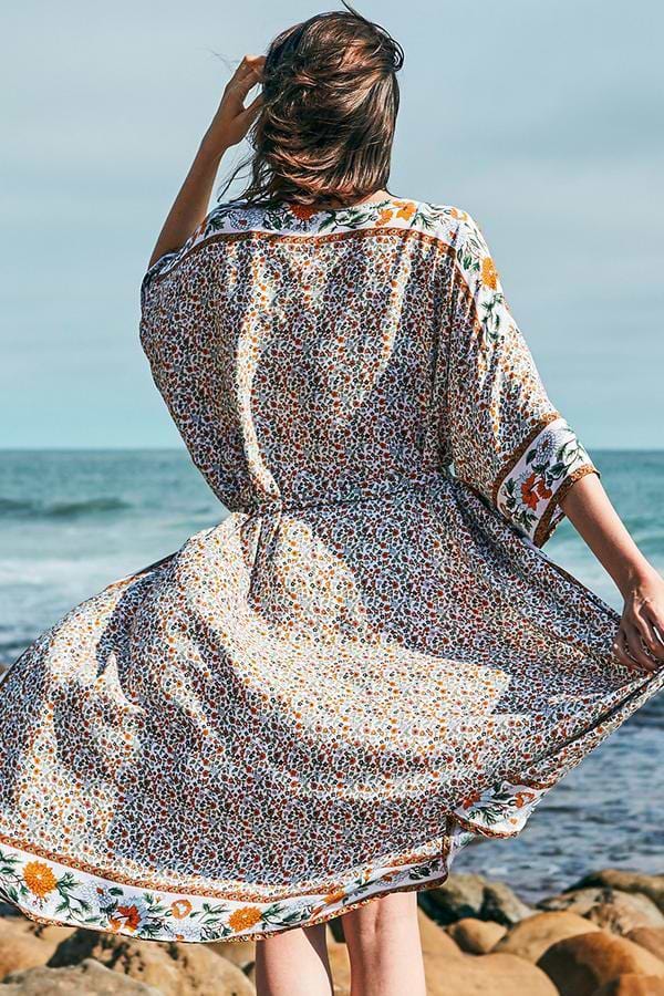 Blumendruck Cover Up mit Gürtel