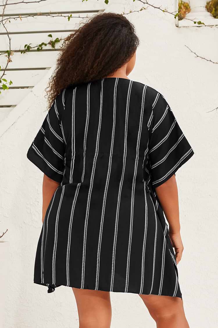 Gestreiftes Kleid in großen Größen