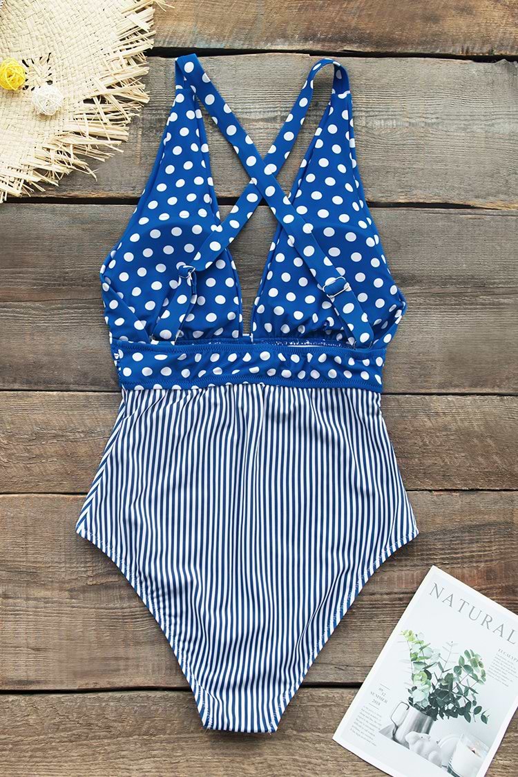 Blauer Badeanzug mit Polka Tüpfelchen und Streifen