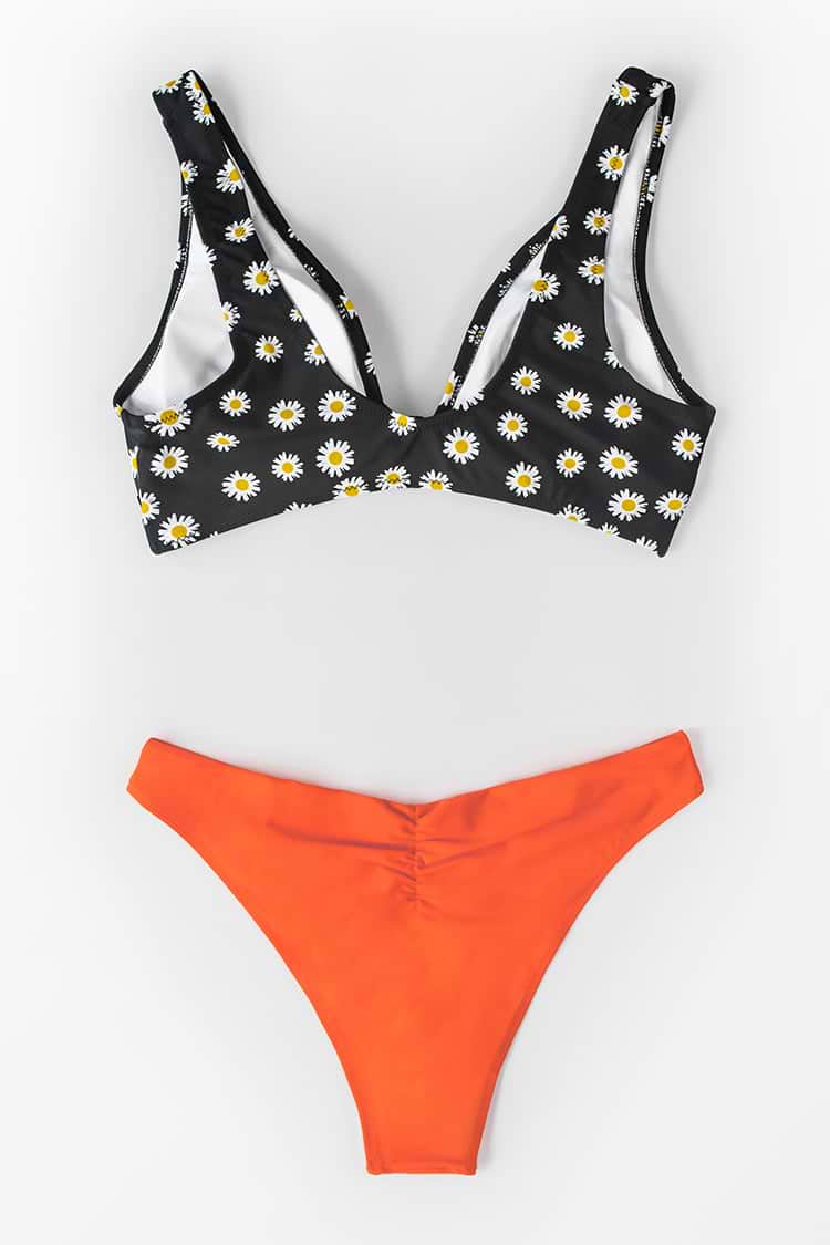 Margerite Bikini mit geknotetem V-Ausschnitt
