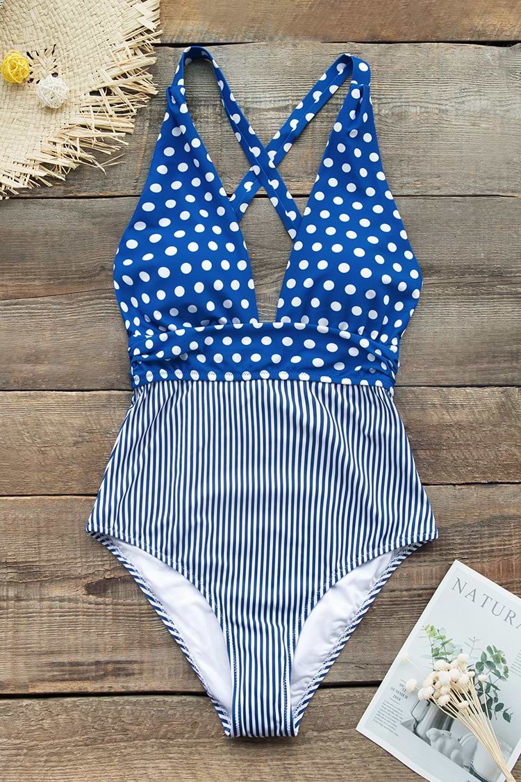 Blauer Badeanzug mit Polka Tüpfelchen und Streifen