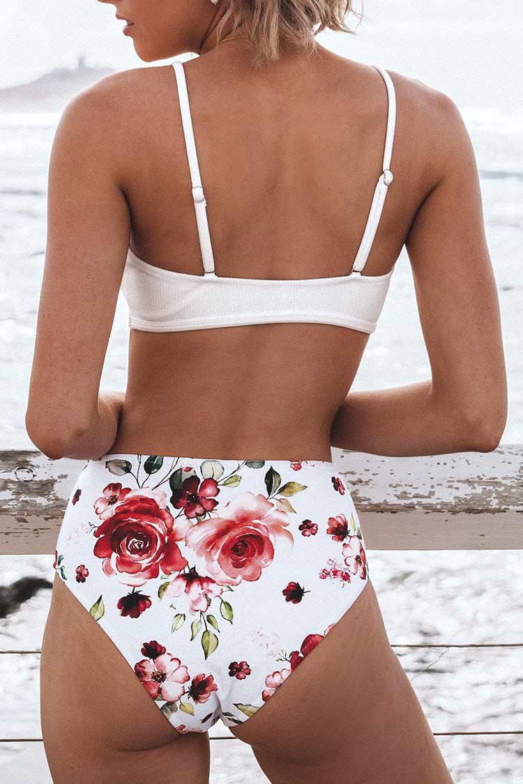Elfenbein und Rose verknoteter High-Waist Bikini