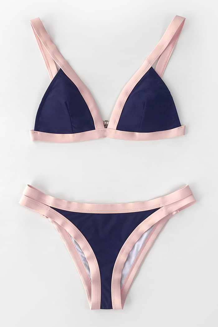 Rosa Trim und Marinenblau-Bikini
