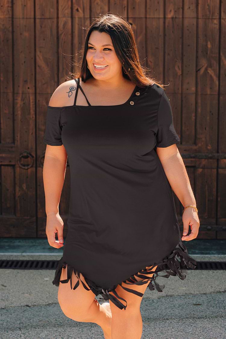 Schwarzes Kleid mit Fransen in großen Größen