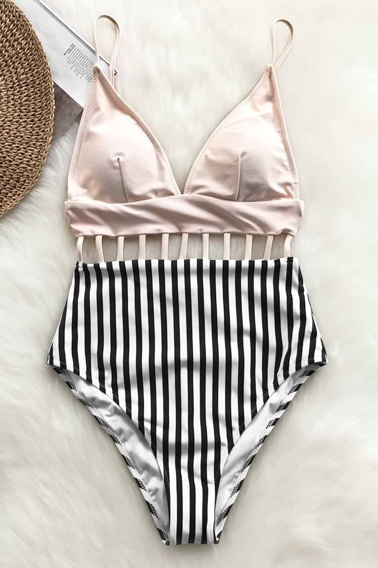 Nachmitag Sommerlicht Bänder Badeanzug