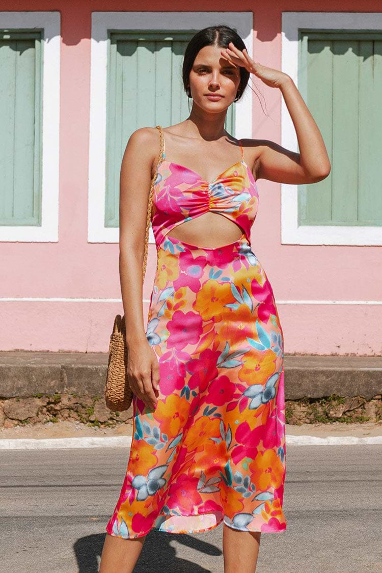 Robe froncée à bretelles fines