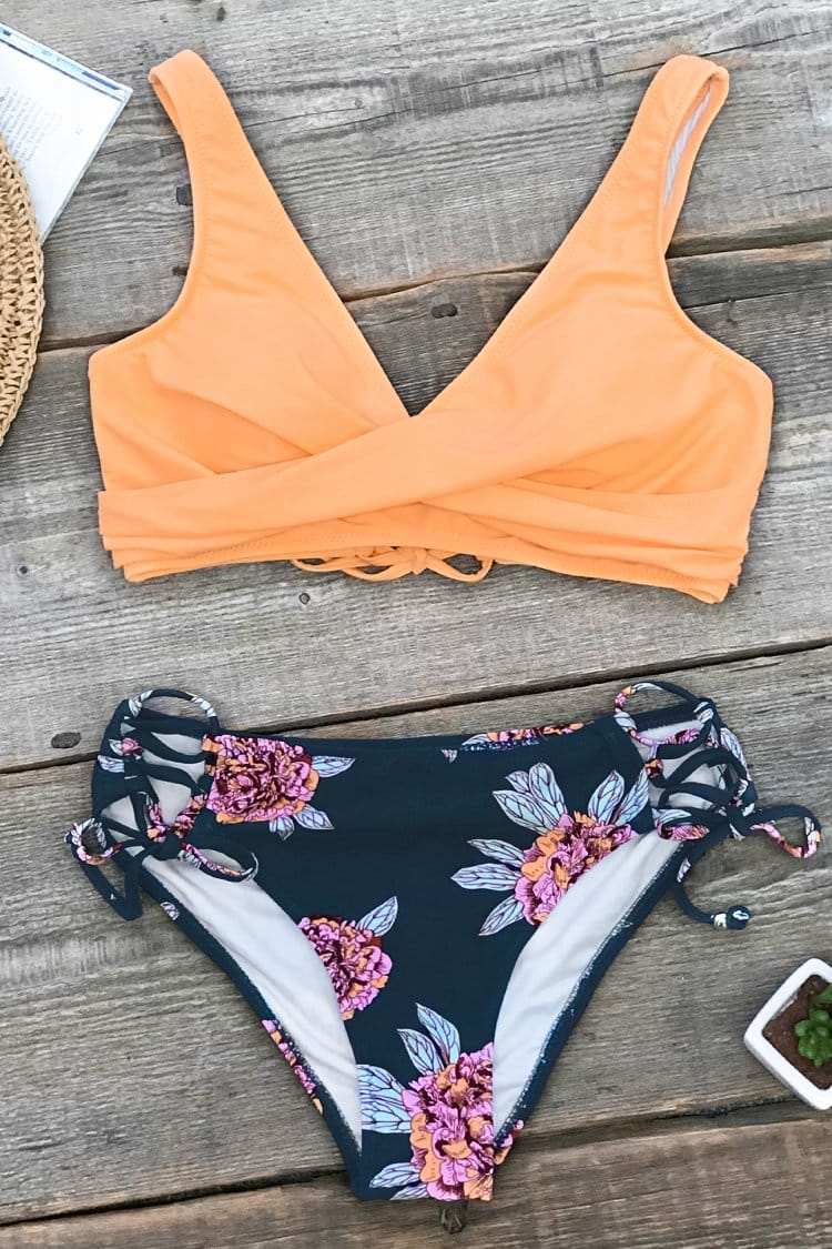 Bikini croisé à lacets imprimé floral orange