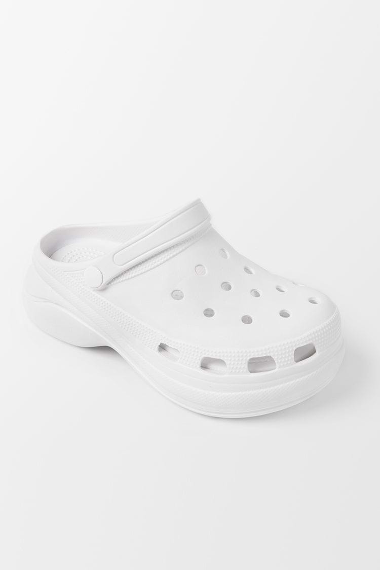 Sabots plats à bout carré