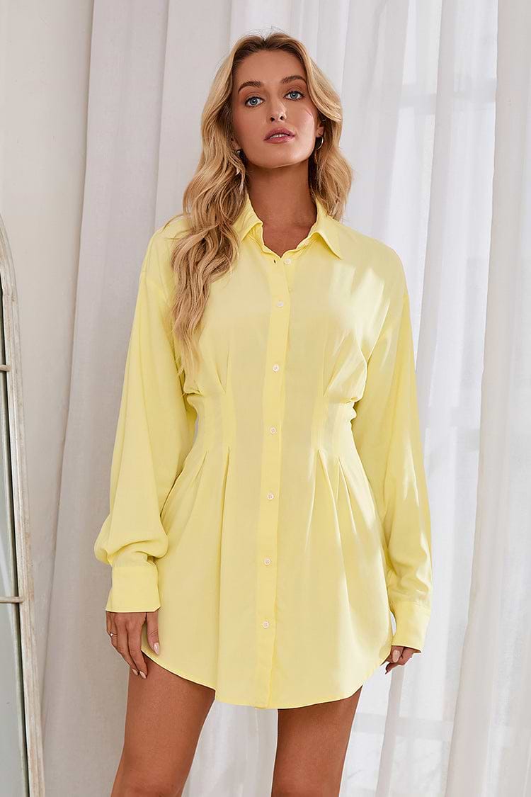 Robe à col chemise et devant ouvert