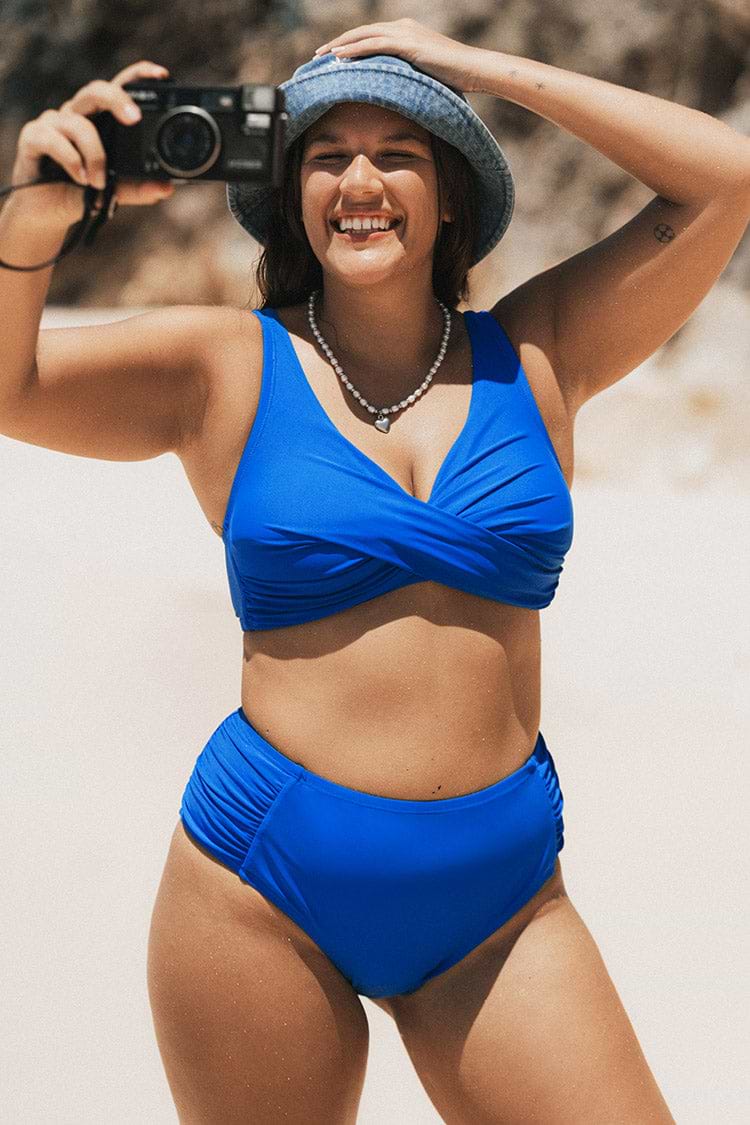 Bikini grande taille à bralette et à hipster