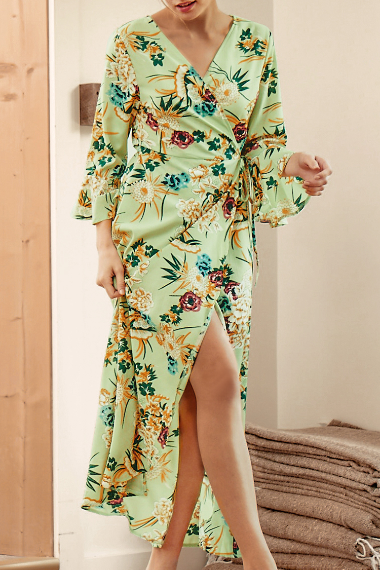 Robe à col en V à imprimé floral et feuillu