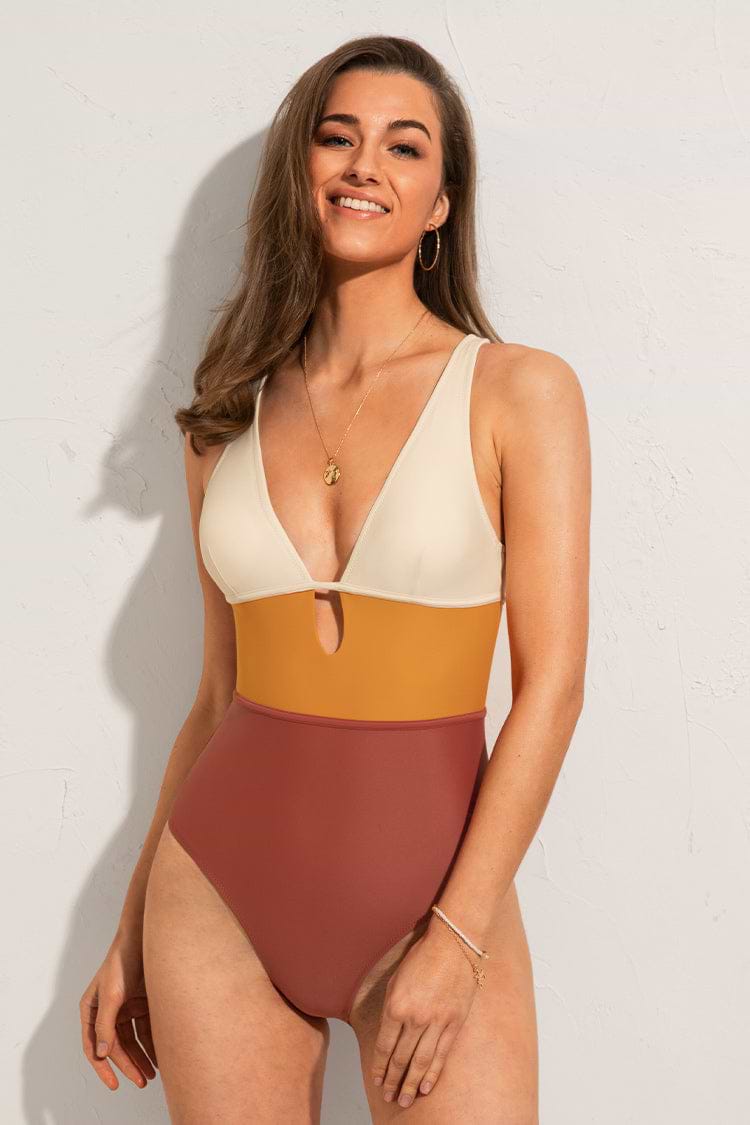 Maillot de bain une pièce à découpes en blocs de couleurs