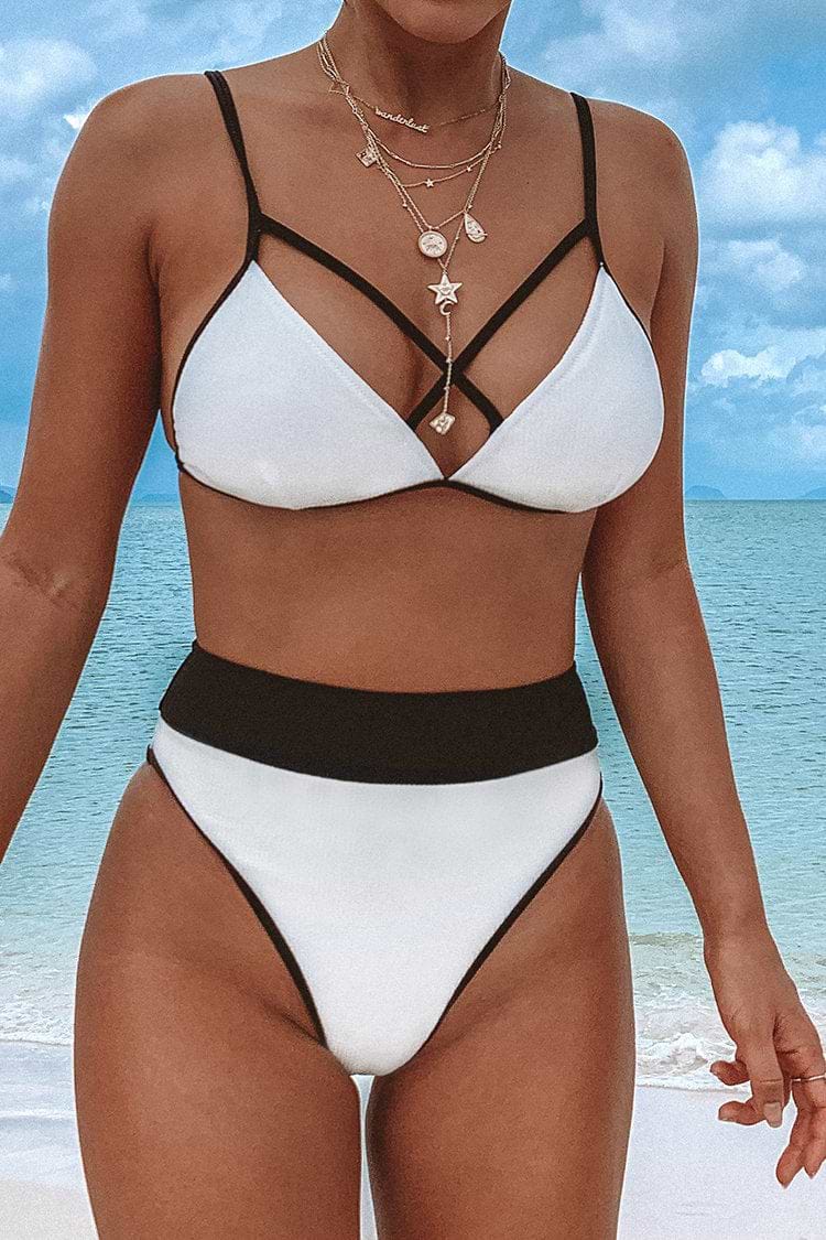 Bikini triangle noir et blanc à lanières
