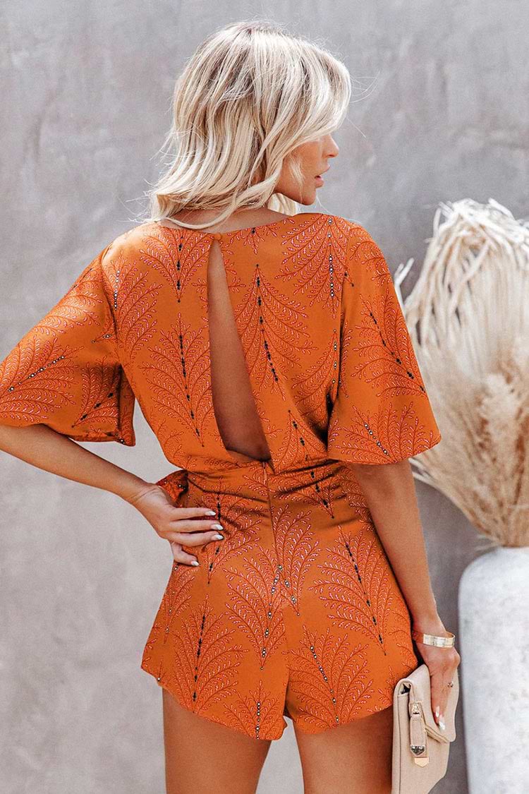 Vestido en Escote Colgante con Frente de Torsión