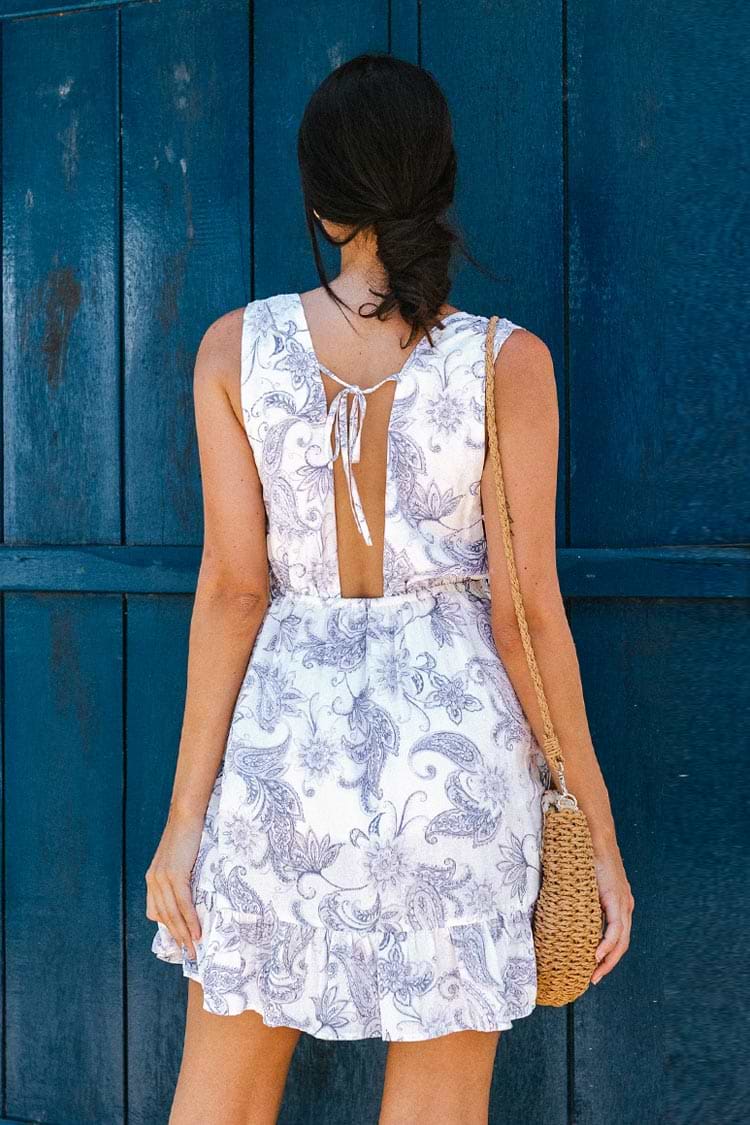 Vestido en Forma de A con Volantes