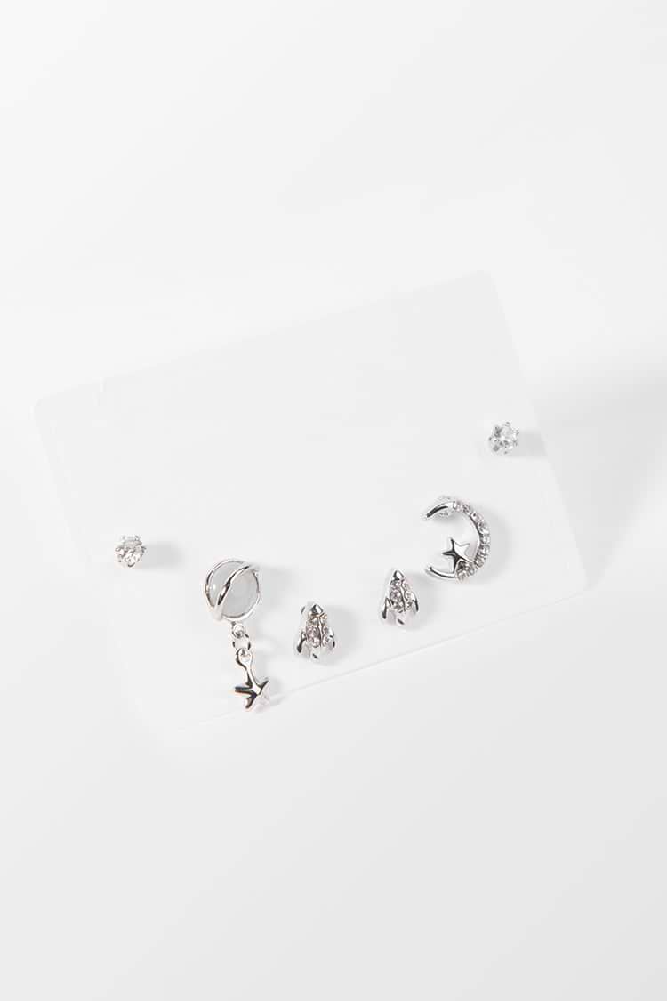 Boucles d'oreilles argentées en forme d'étoile