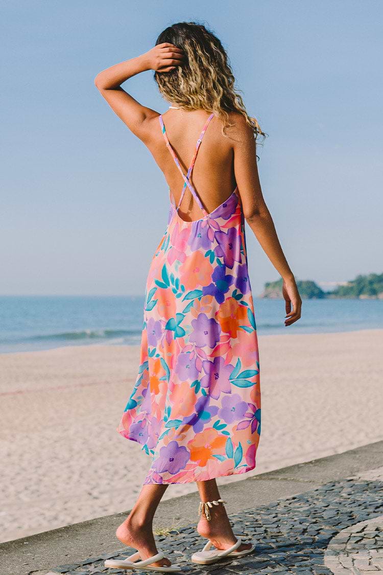 Mini-robe dos nu à col en V