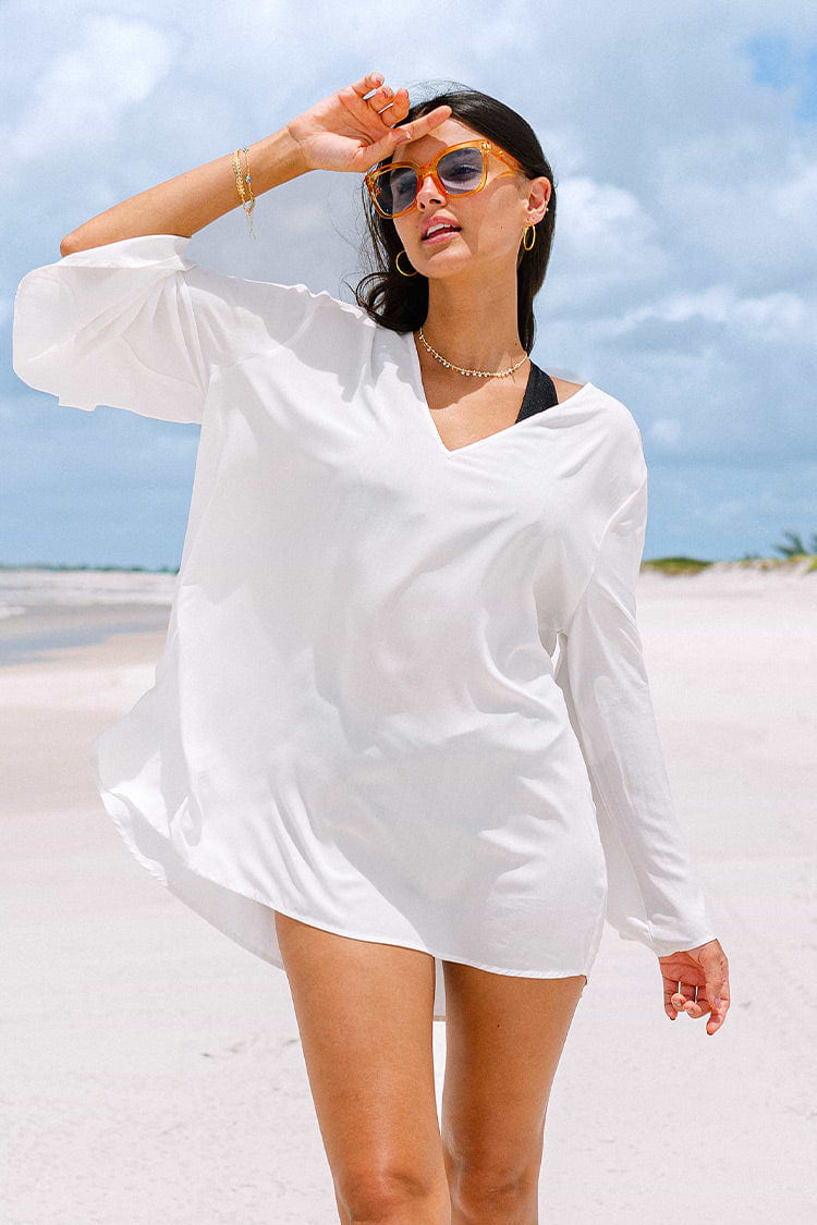 Vestido Sienna con escote V, cintura suelta y mangas de campana