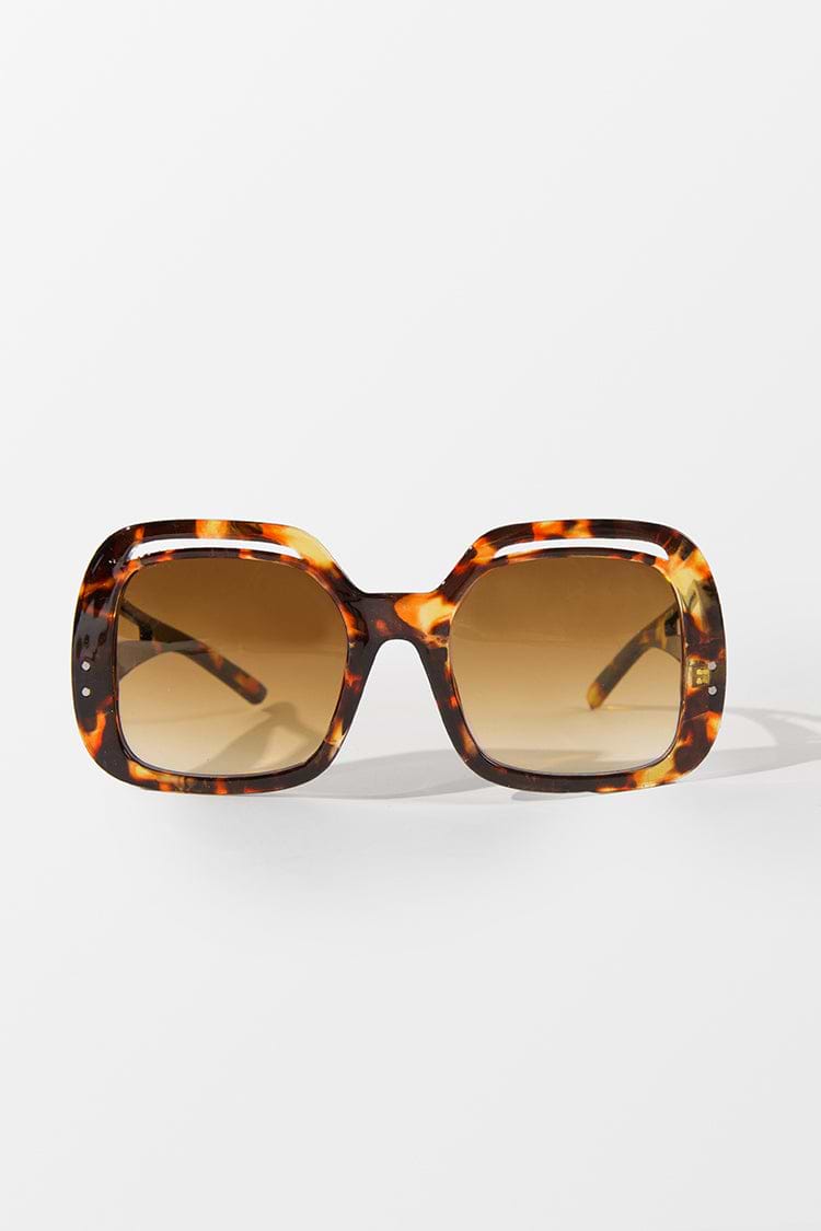 Fearne Leopard Oversized Retro Leopard Sunglass