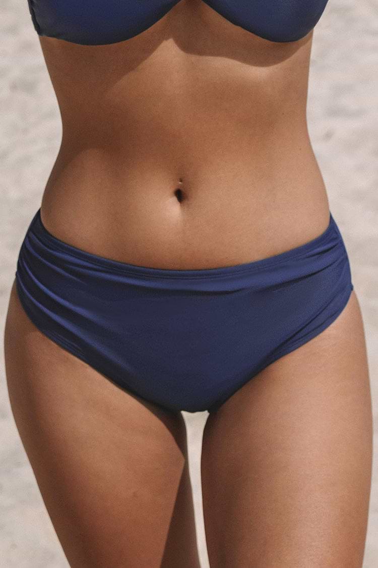 Bas de bikini couleur unie à taille moyenne