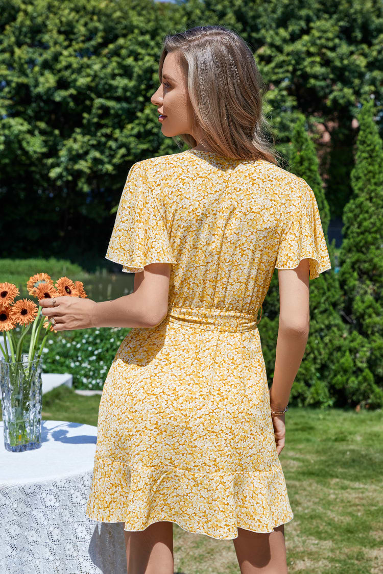 Ilaria Vestido en forma de A con Escote V Mangas acampanadas Volantes