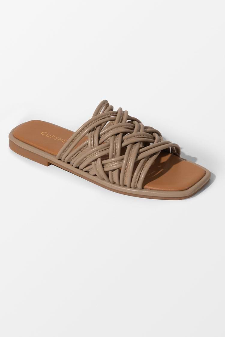 Flache Sandalen mit quadratischem Zehenbereich